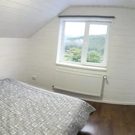 Family House будиночок у