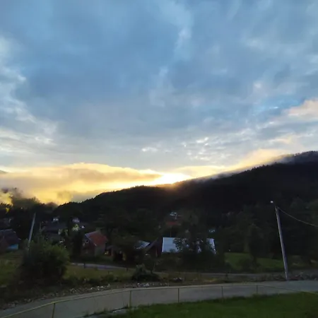 Lägenhet Family House будиночок у *