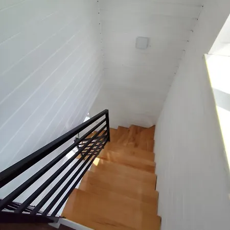 Lägenhet Family House будиночок у Jaremtje